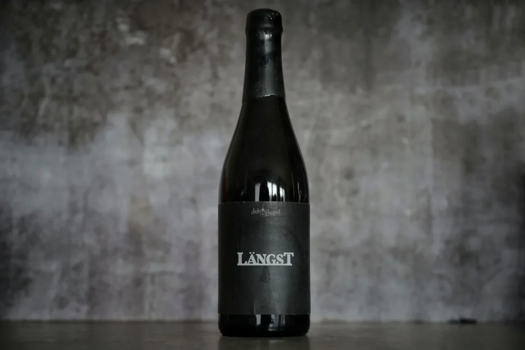 Längst - The Passionate Breath of Dreams Encased in Wood