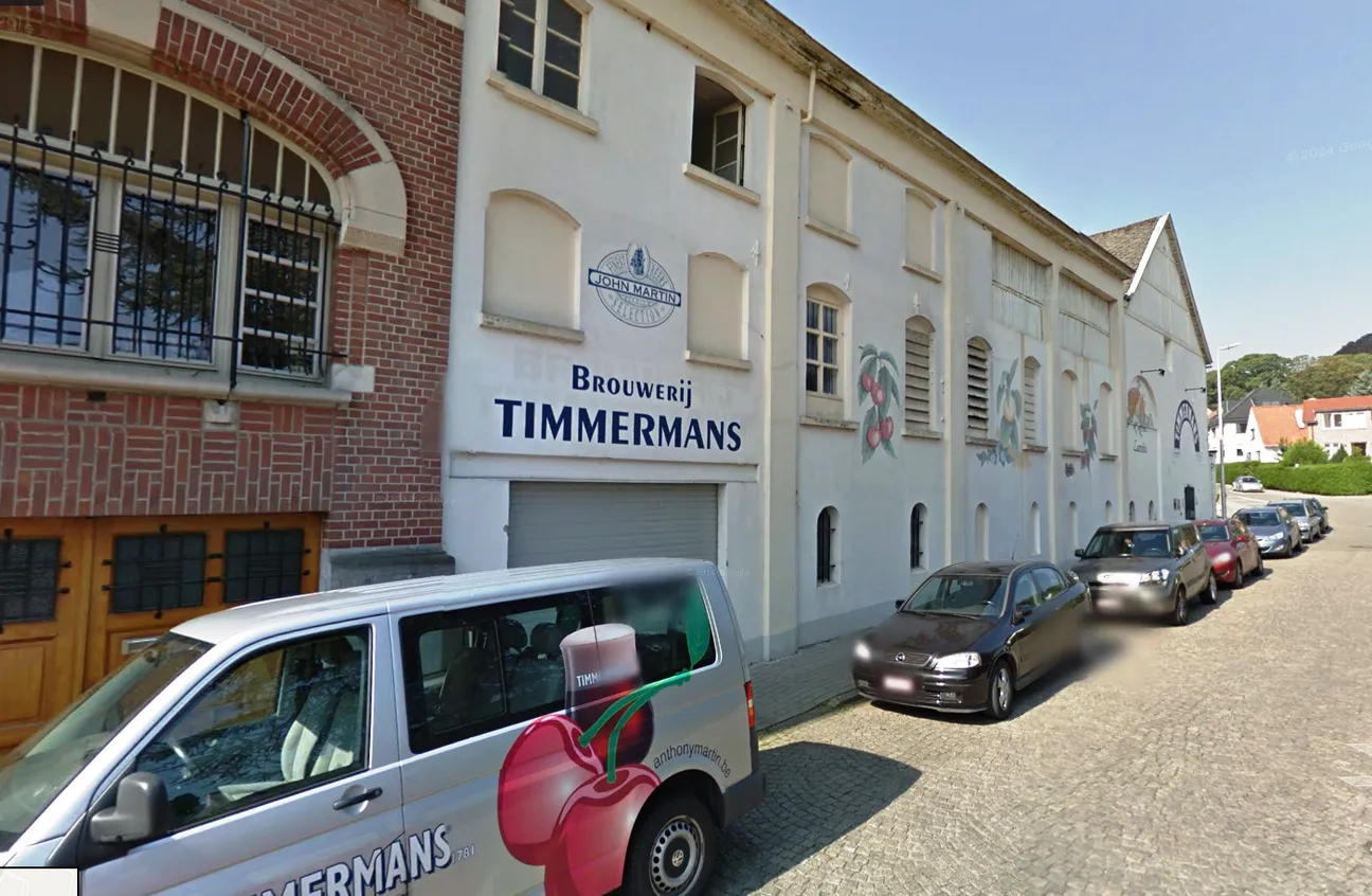 Außenansicht der Brauerei Brouwerij Timmermans John Martin NV – Timmermans Faro: Drei Jahrhunderte alte Süßigkeiten aus Belgien