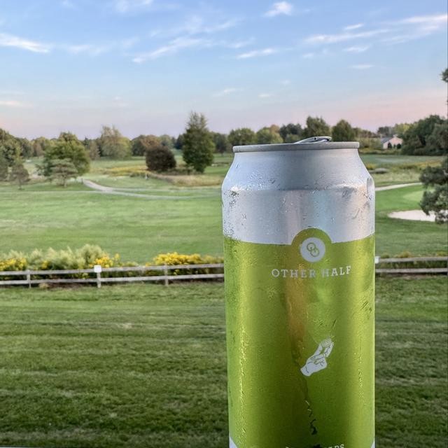 Lime Snaps co thiet ke voi mau xanh la diu mat nhe nhang - Lime Snaps: Giai Điệu M&ugrave;a H&egrave; Trong Một Ly Bia Thủy Tinh