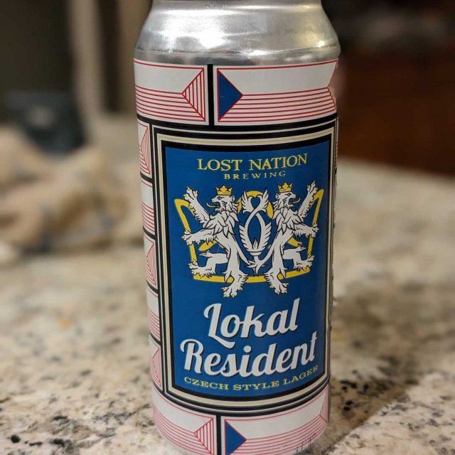 Lokal Resident co thiet ke lon bia voi mau sac doc dao mang phong cach hien dai - Lokal Resident: Hồi Ức Về Một Ng&ocirc;i L&agrave;ng Mộng Mơ