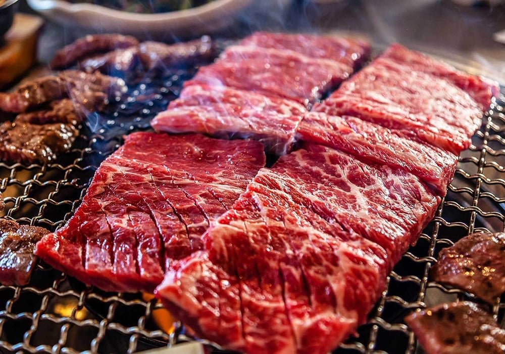 Das geschmorte Rindfleisch ist ein perfektes Gericht zum Bier - Světlý Ležák 12º: Tschechische Essenz im Herzen Kanadas