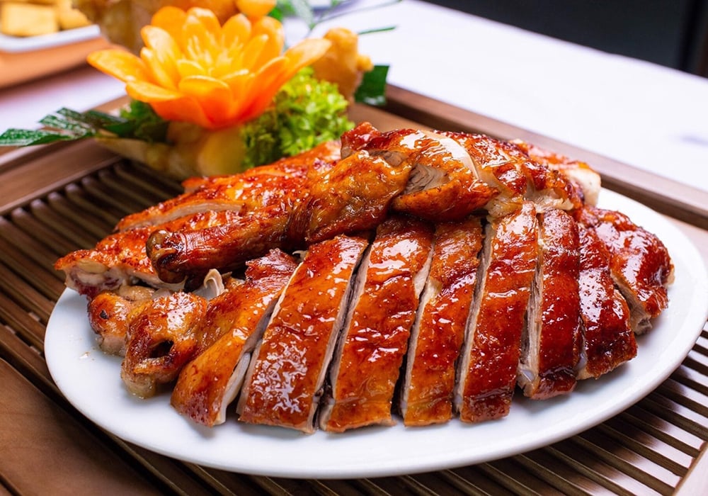 Roasted duck with crispy skin and beef skin combined with this beer is absolutely wonderful - Madame Rose: A Sour Beer Masterpiece That Captures the Hearts of Connoisseurs