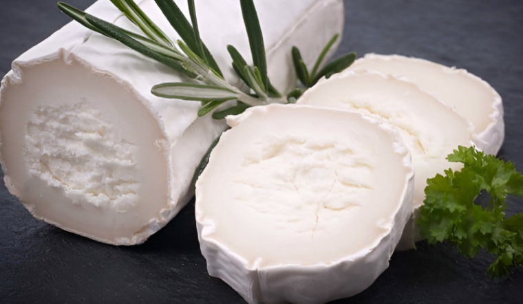 Fresh and delicious cheese is a perfect match to enjoy with this beer - Beersel Mattina: Sweet Dawn From The Italian - Belgian Interlude