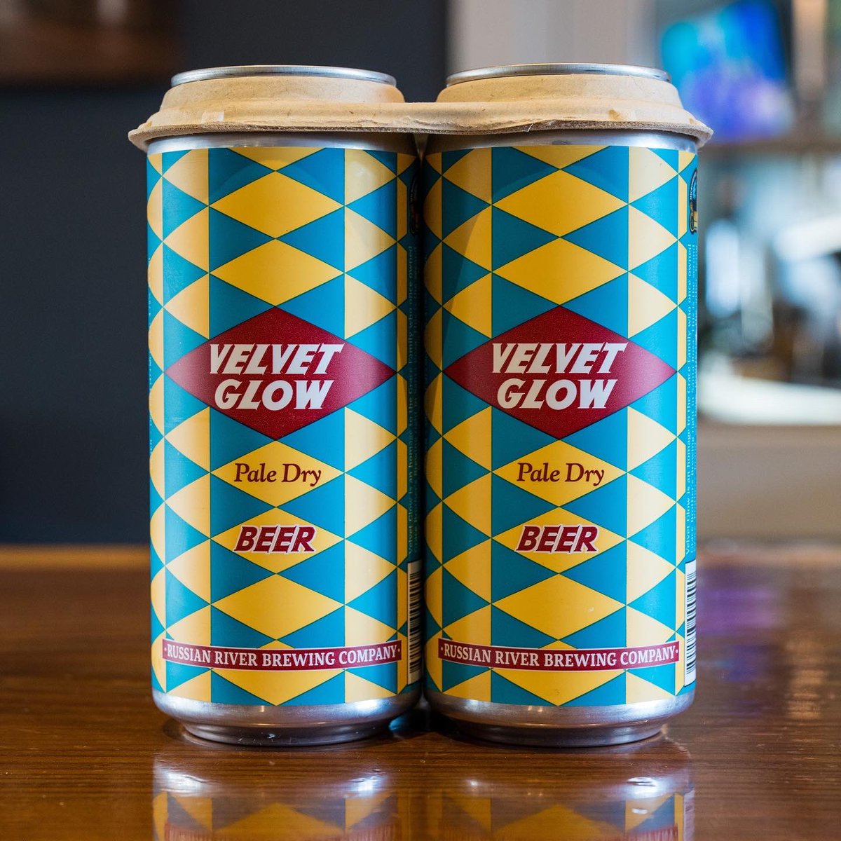 Velvet Glow duoc cong dong yeu bia danh gia cao qua nhung giai thuong lon - Velvet Glow: &Aacute;nh S&aacute;ng Nhung Lụa M&ecirc; Hoặc Bằng Men
