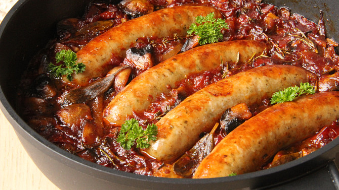 Klobasa sausages have a flavor that matches the body of this beer - Ivy City Lager: Finding Purity Under the Yeast