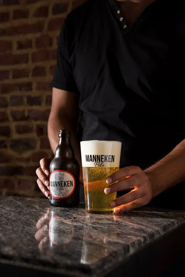 manneken pils lifestyle 02 600x900 1 - Manneken Pils: A Gentle Breath From the Heart of Belgium