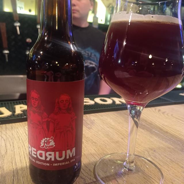 Redrum Special Edition: A Love Story Between Bitterness and Intoxication