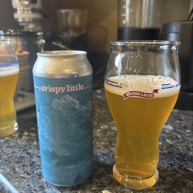 Crispy Little is designed like a transparent blue ocean - Crispy Little: A Journey to Feel the Gentle World