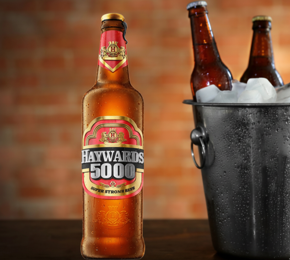 ヨーロピアン・ストロング・ラガーは、ビールの名前を最初のハイライトにしたビール缶デザインを採用しています - ヘイワーズ5000：流れの甘い力