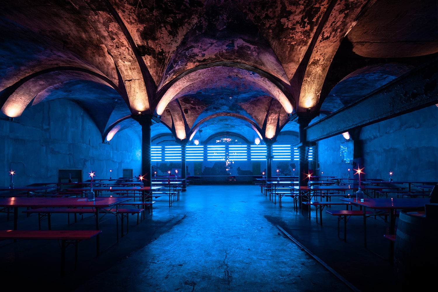 Images from inside the AF Brew brewery: A dreamy and mystical experience - Redrum IPA 2nd Edition: Classic Men's Drinks Whispering from Russia