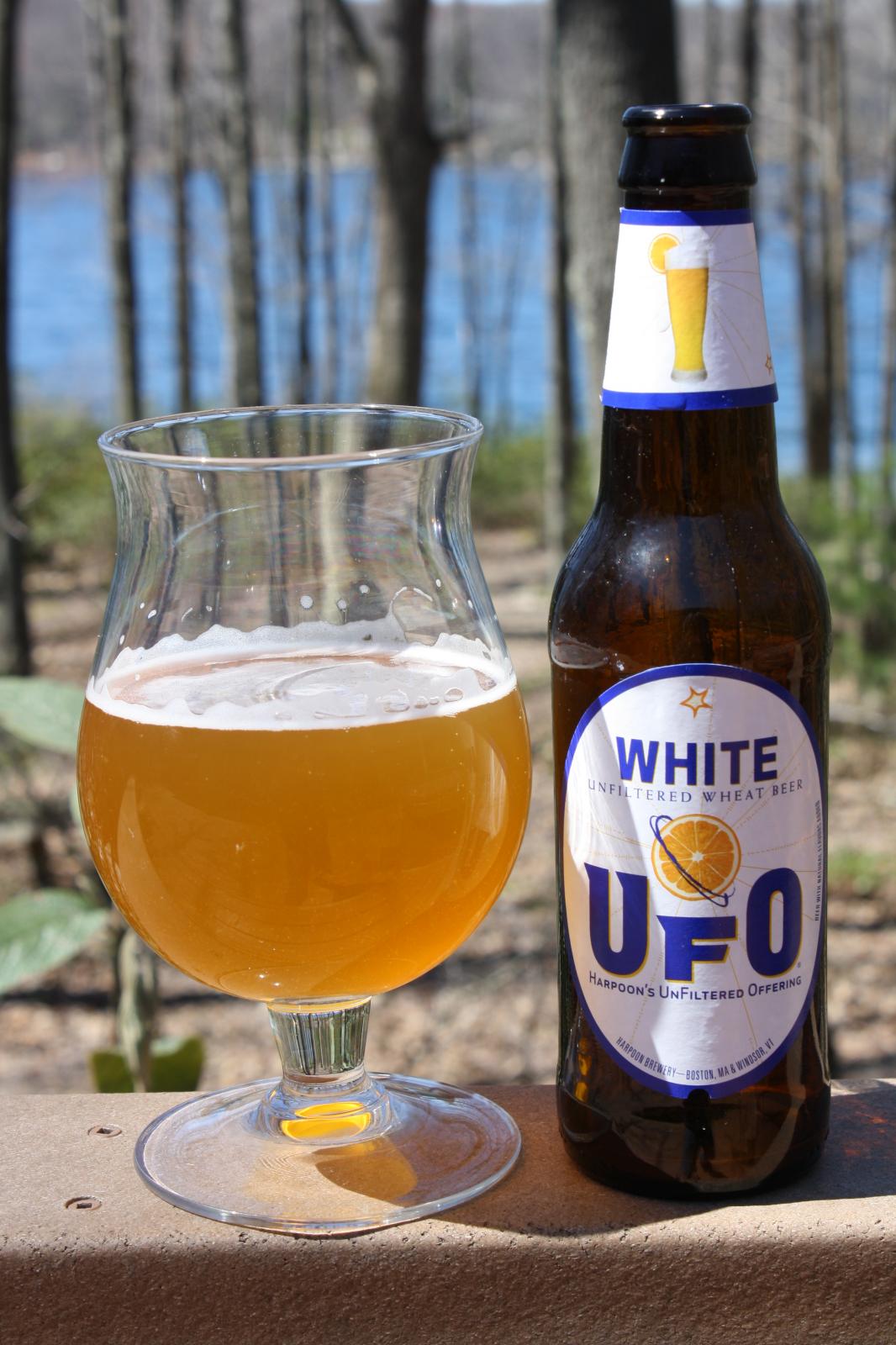 Das Bild der Bierflasche „UFO White“ hat ein kompaktes Design, das ein angenehmes Gefühl vermittelt – UFO White: Eroberung der amerikanischen Geschmacksknospen