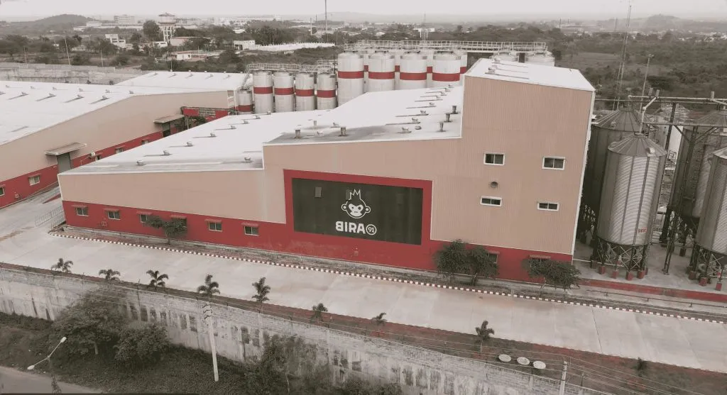 Hinh anh nha may bia Bira 91 nhin tu tren cao vo cung hoanh trang - Bira 91 Indian Pale Ale with Pomelo: Một Vầng Trăng Bưởi