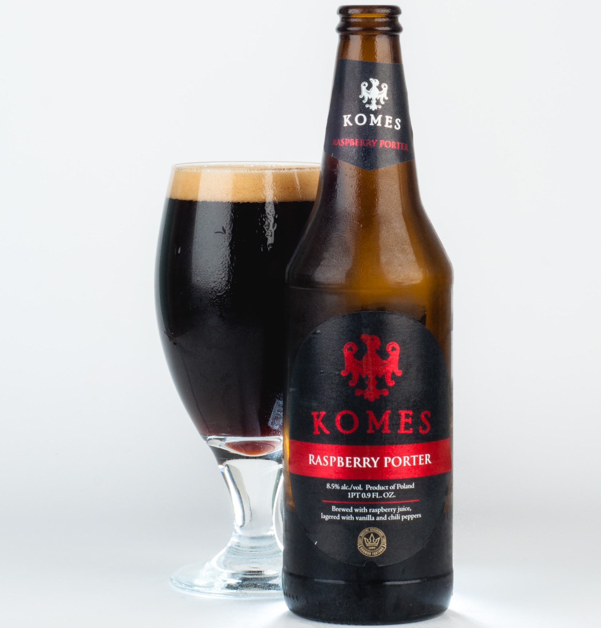 Komes Raspberry Porter has a color design that comes here - Komes Raspberry (Malinowy) Porter: Drinks From the Heart of Poland