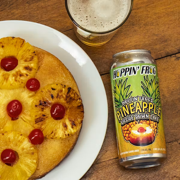 Pineapple Upside Down Cake: Giấc Mộng Dứa Ngọt Pineapple Upside Down Cake co thiet ke mau vang xanh noi bat va bat mat - Pineapple Upside Down Cake: Giấc Mộng Dứa Ngọt
