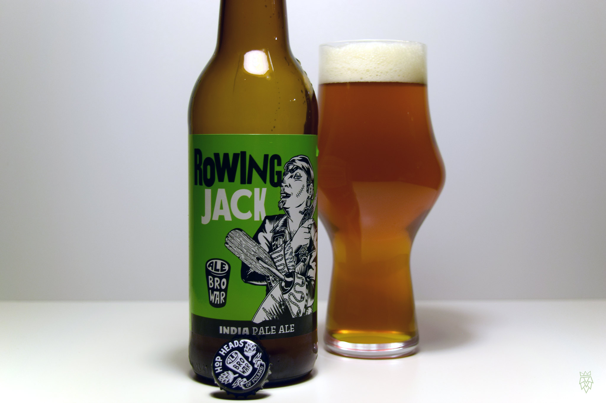 Rowing Jack with a glass of red beer and a layer of crushed peppercorns - Rowing Jack: A Song of Joy of Bitterness and Floral Fragrance