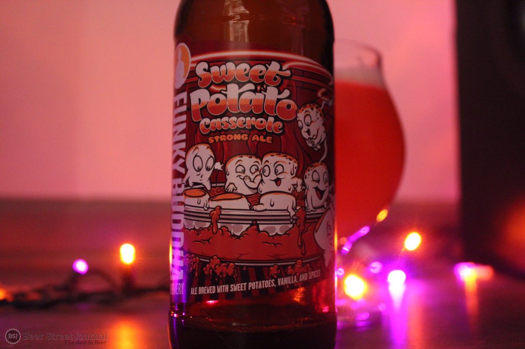 Sweet Potato Casserole Strong Ale trong anh den lung linh mo ao cuon hut - Sweet Potato Casserole Strong Ale: Cất Giữ Hương Vị Lễ Tạ Ơn