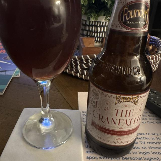 The Cranfather phu hop thuong thuc cung ly Tulip thanh tao - The Cranfather: Nơi D&acirc;ng Tr&agrave;o Cảm X&uacute;c Đỏ