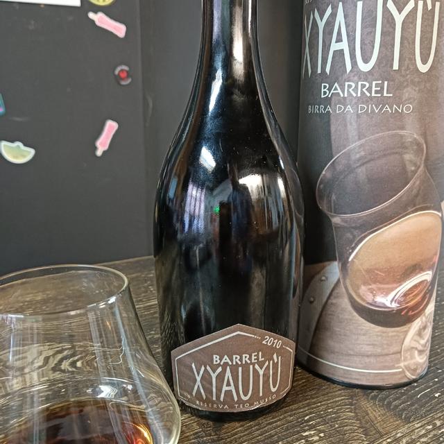 Xyauyu Barrel has a simple yet sophisticated design - Xyauyù Barrel: Malt Flavor That Defies Time