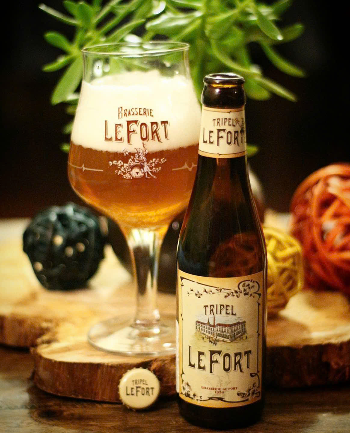 z7191019000586 e75abaacb34d46496842f31b773ca73d - Tripel LeFort: The Intoxicating Scent of Belgian Wind in Every Golden Drop