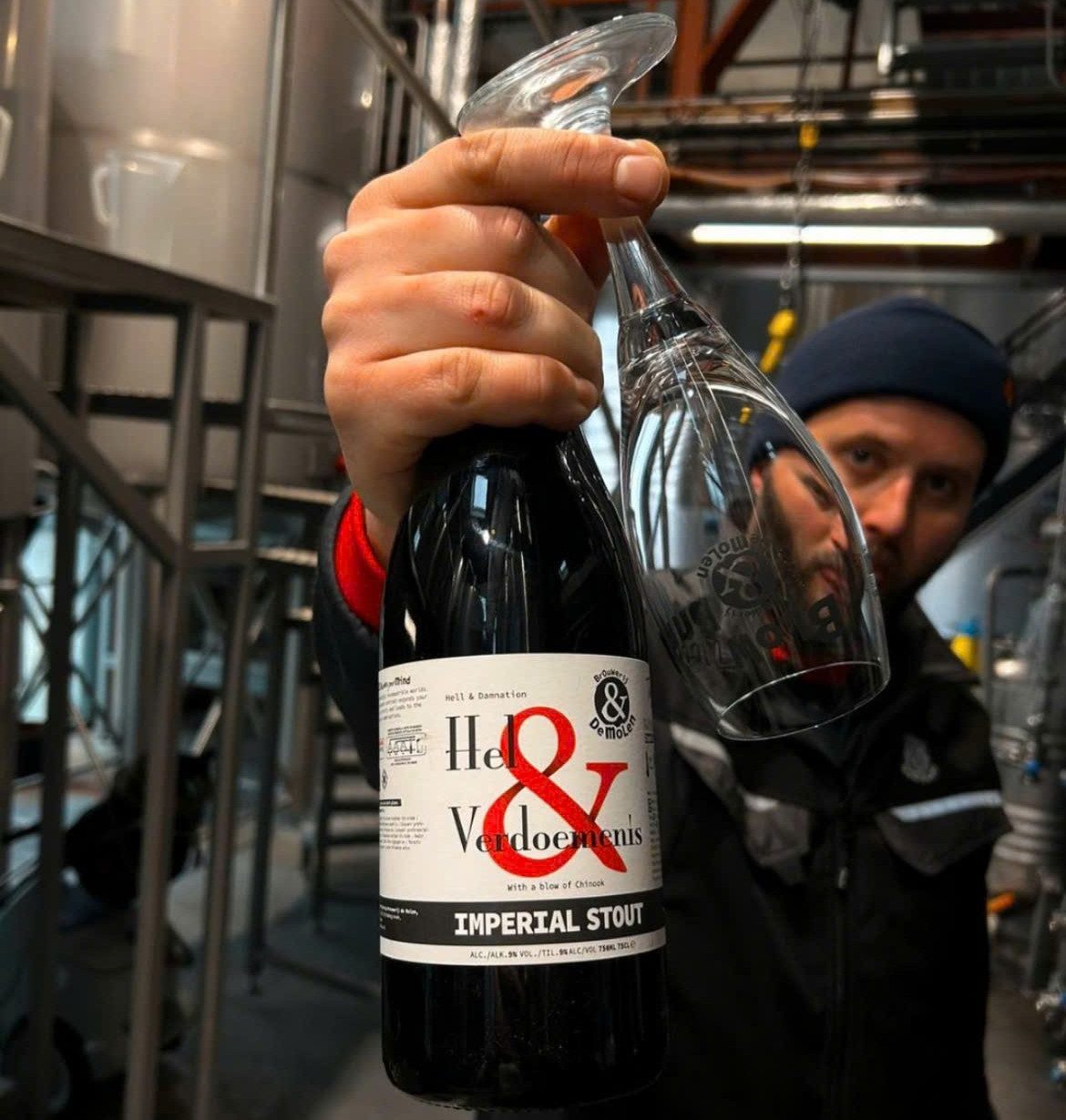 z7239673130206 efd104d056de56592c30bfa5a7c67286 e1763605752807 - Hel & Verdoemenis: Black Fragrance Fades in the Old Wind