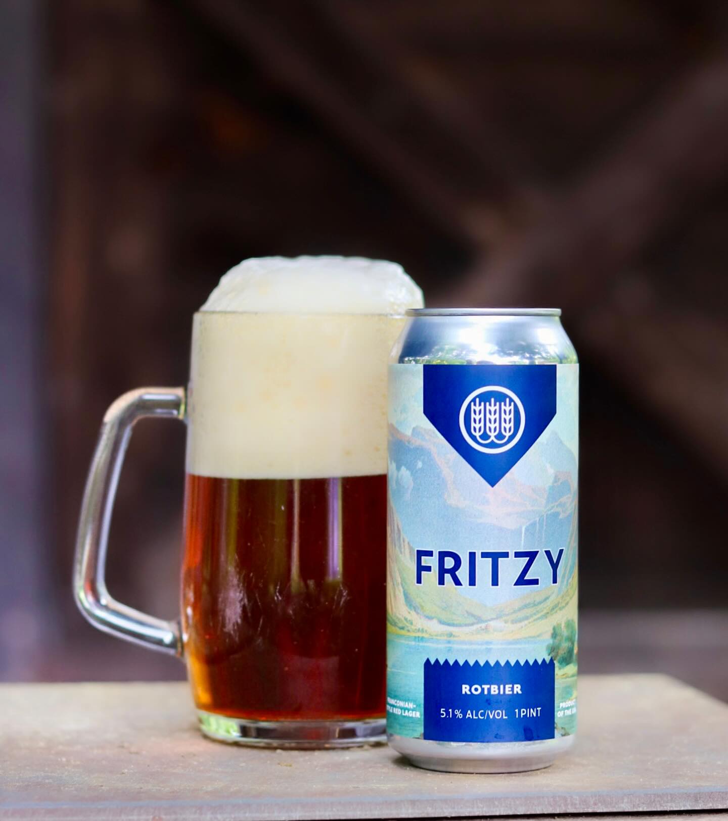 Bia co mau dong do anh ho phach lap lanh trong vat va am ap - Fritzy: Men Say Đỏ Thẫm Từ Tr&aacute;i Tim Nước Mỹ