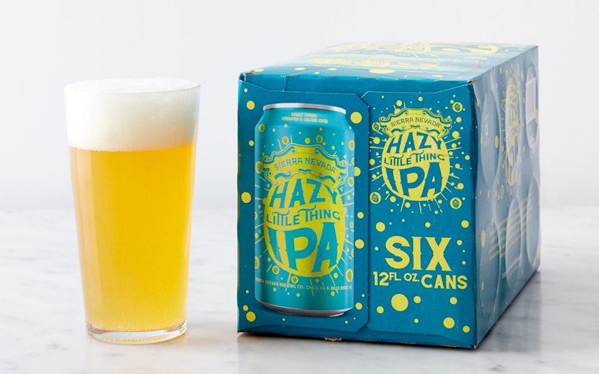 Das Bier hat eine trübe, gelbe Farbe, wie Morgensonne, die durch einen dünnen Nebelschleier dringt – Hazy Little Thing: Eine Wolke aus Aromen, die sich in Emotionen auflöst